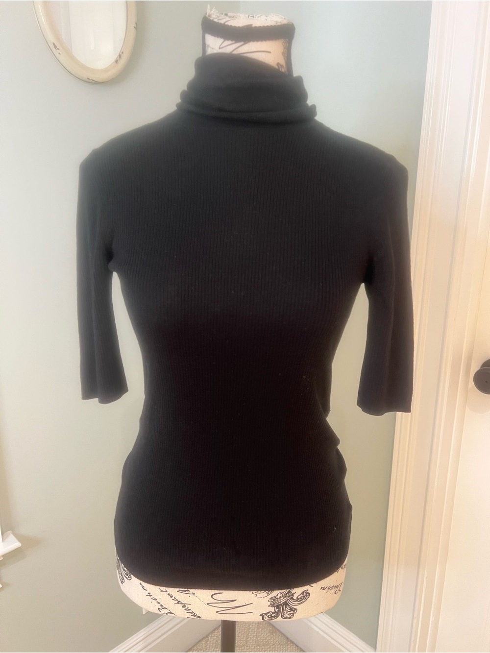 Theory Leenda Short-Sleeve Turtleneck in Regal Wool | Size P | Ribbed | Like New - Picture 9 of 13